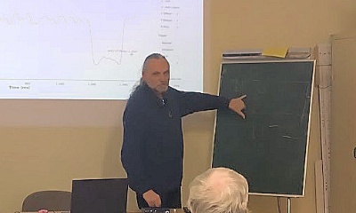 OE1RSA beim Vortrag (c) OE1IAH