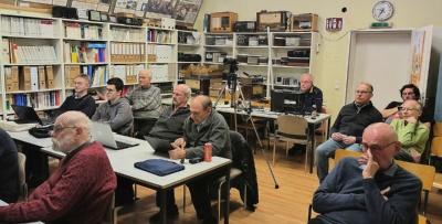 Lehrsaal des LV1 Beim GnuRadio IBT (c) OE1IAH
